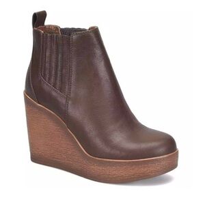 Women's BOC Athalia Wedge Bootie in Dark Brown Size 8.5 NWT